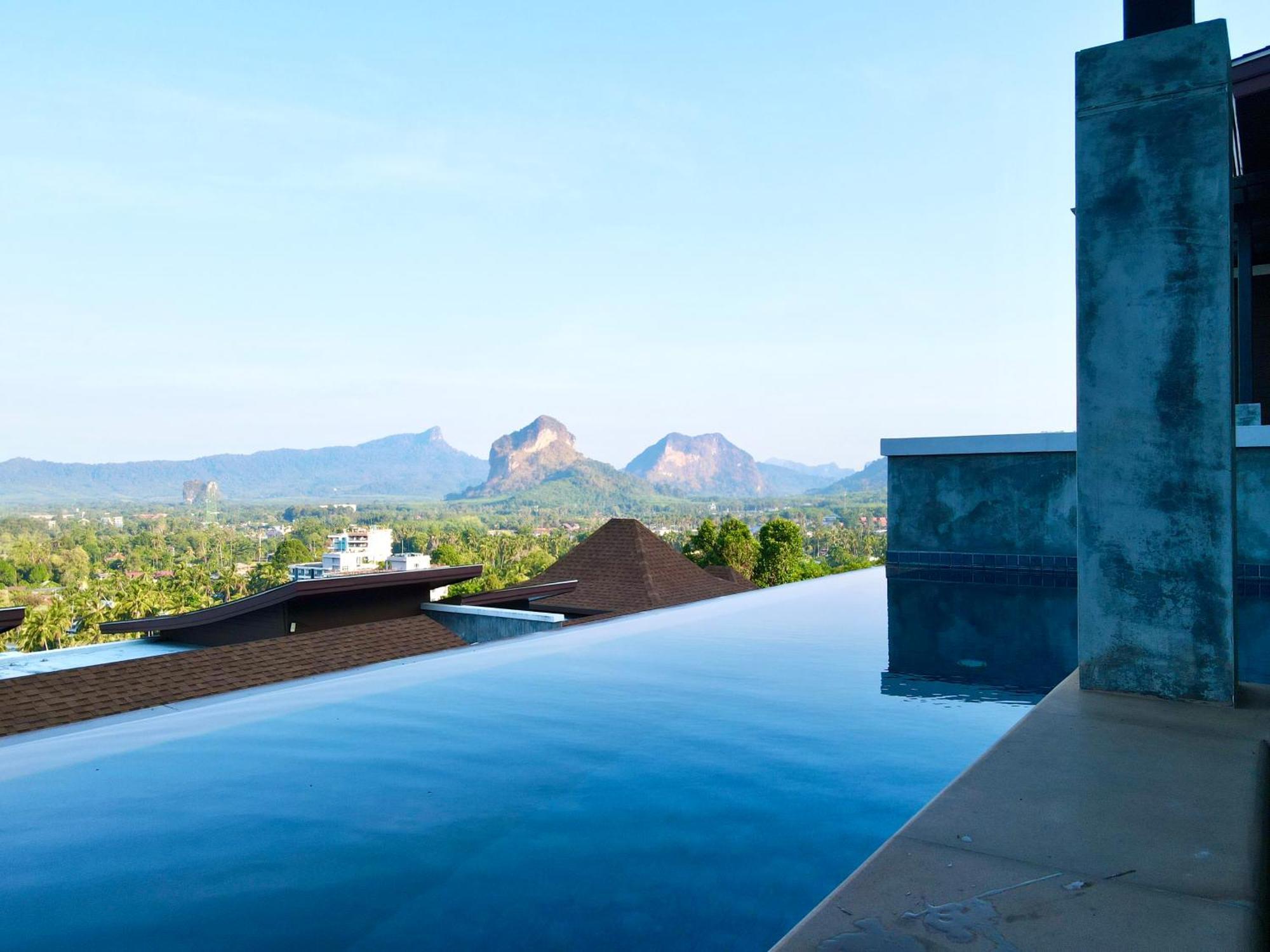 208 Ao Nang, Private Sea View Pool Hotel 4*