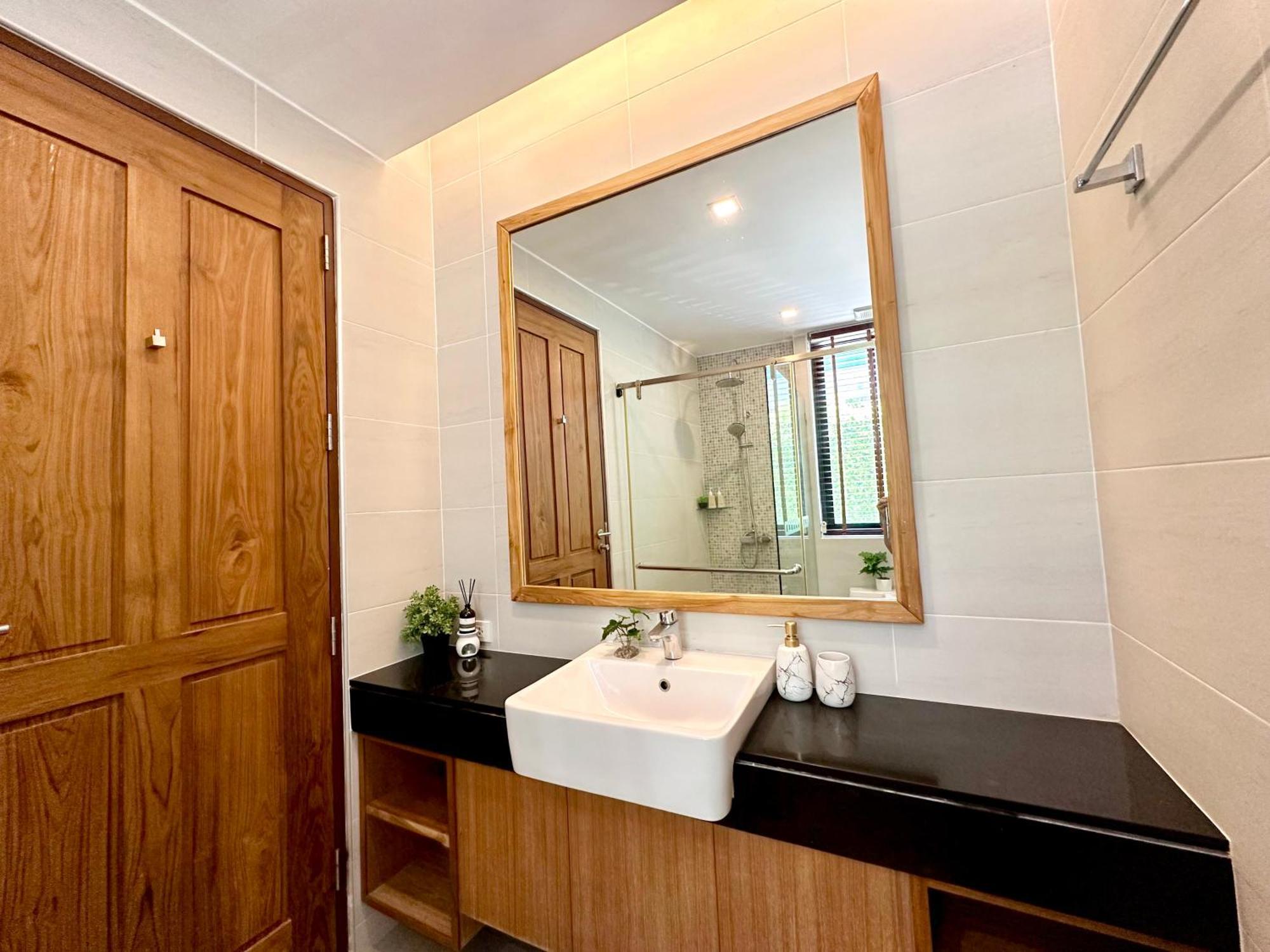 208 Ao Nang, Private Sea View Pool Hotel